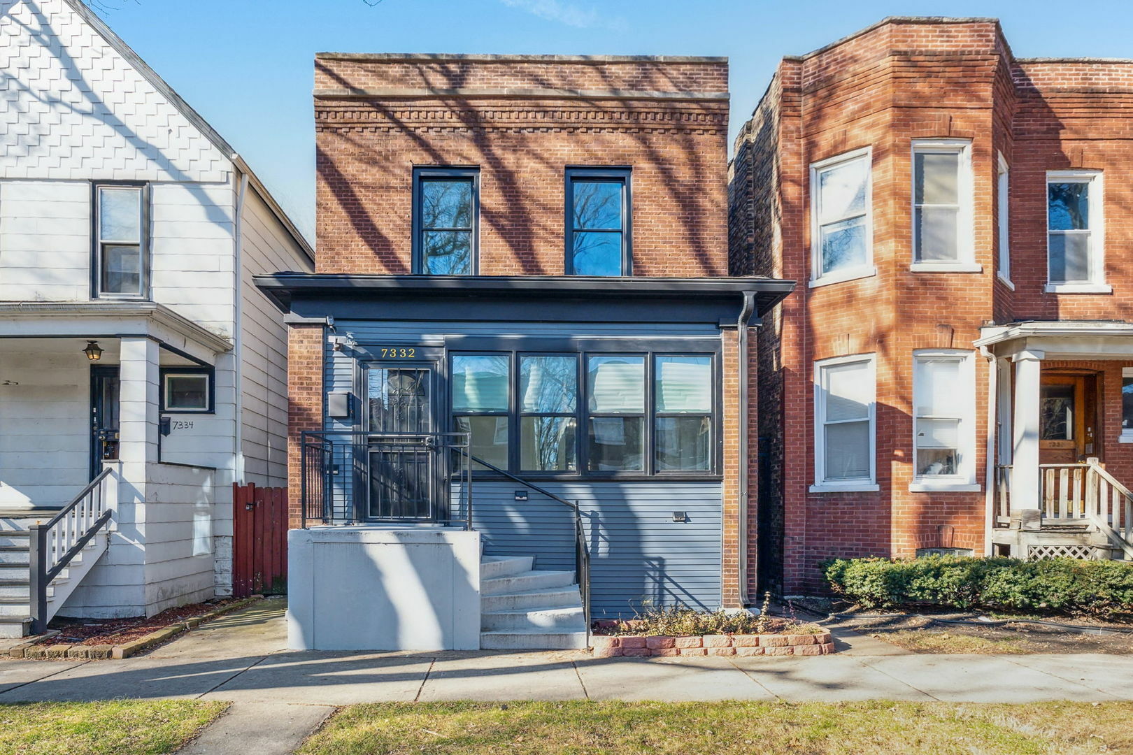 Property Photo:  7332 S Dante Avenue  IL 60619 