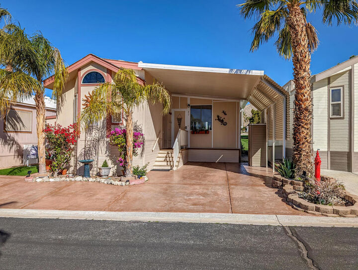 Property Photo: 70200 Dillon Road 582 CA 92241