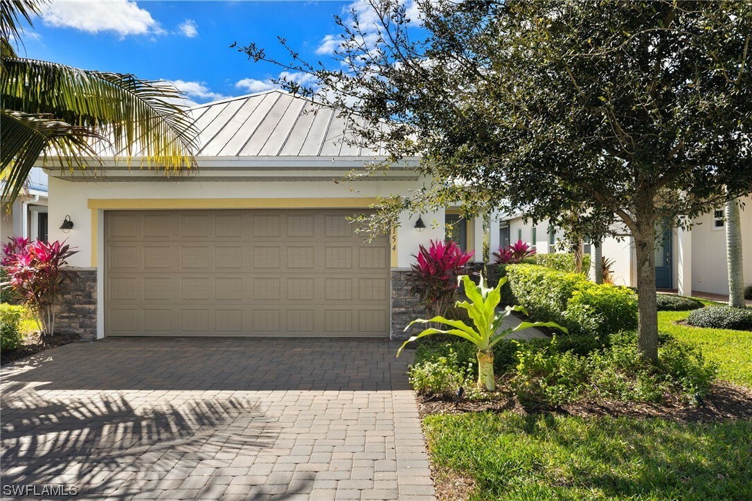 Property Photo:  14154 Nautica Court  FL 34114 