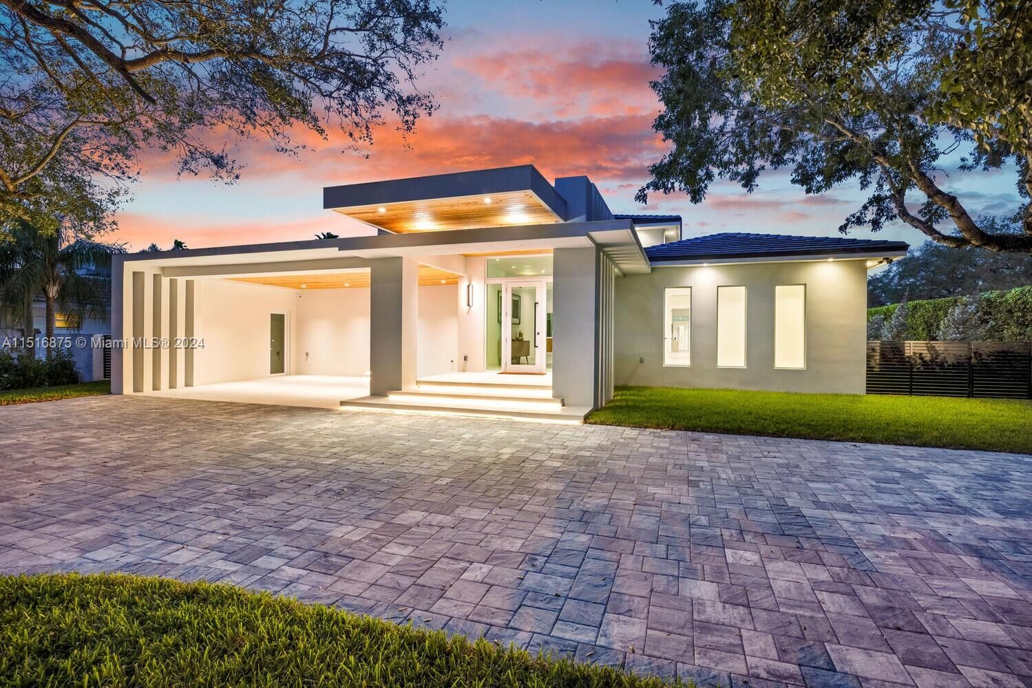 Property Photo: 7105 Sunset Dr FL 33143