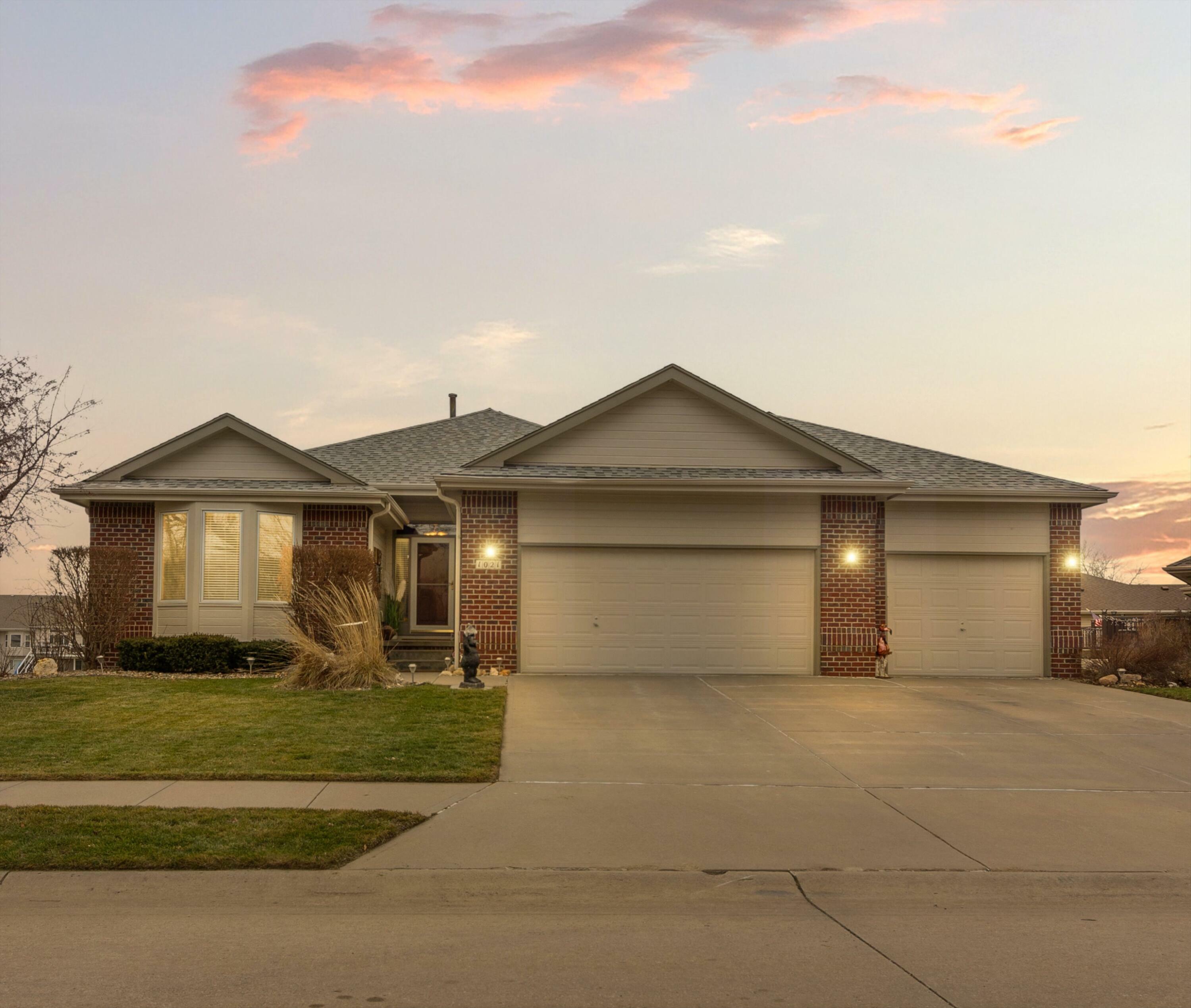 Property Photo:  1021 Shoal Drive Drive  IA 51510 