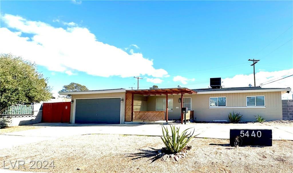 Property Photo:  5440 Viscount Carlson Drive  NV 89119 