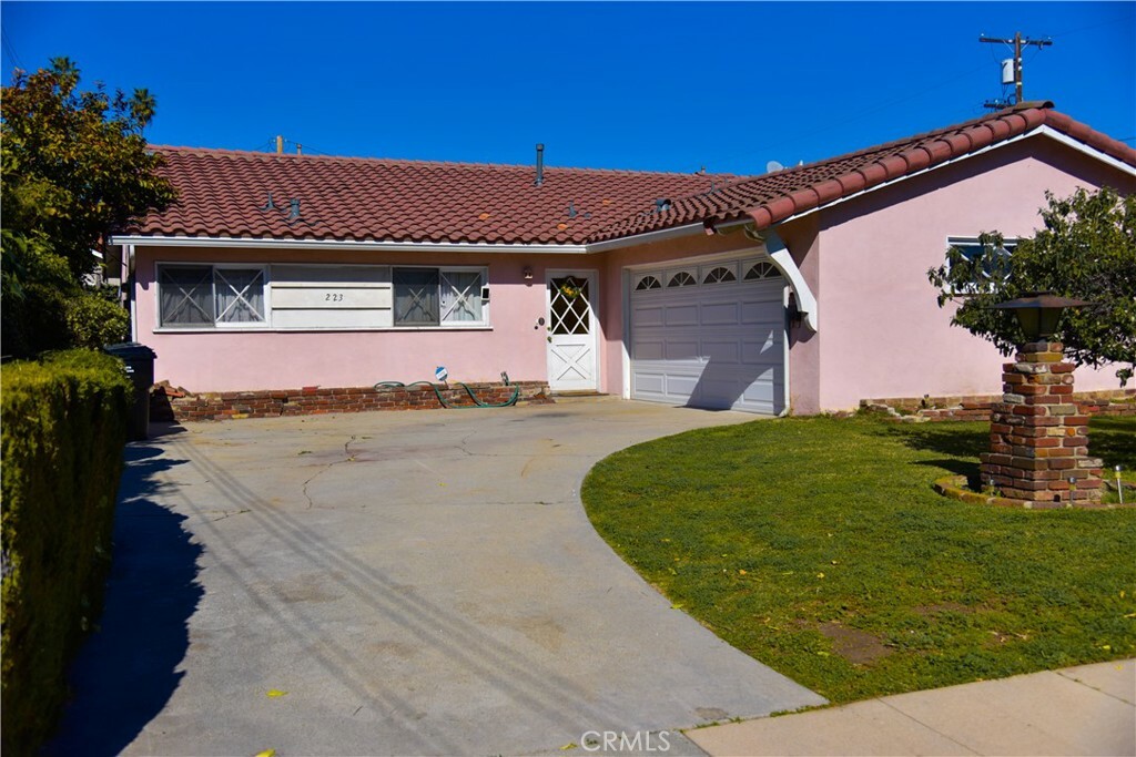 Property Photo:  223 W Garcelon Avenue  CA 91754 