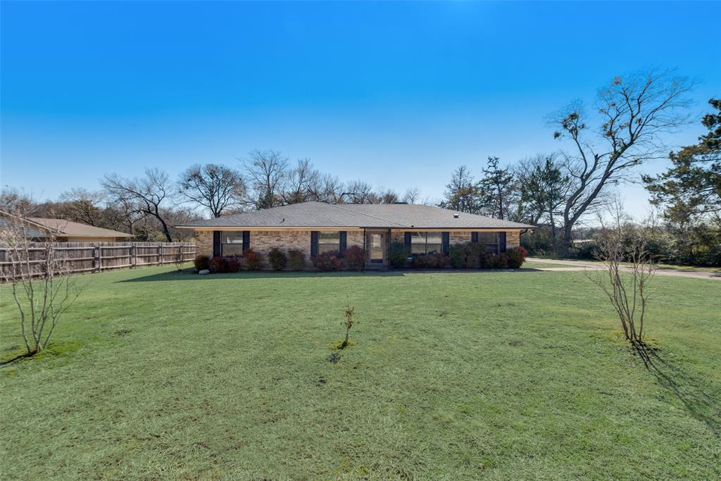 Property Photo: 1734 Tenderfoot Lane TX 75115