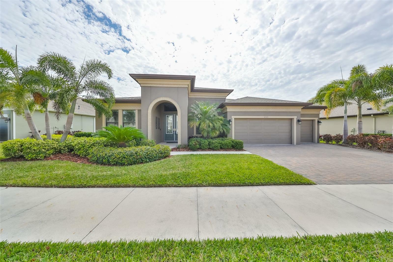 Property Photo:  6323 Brevada Lane  FL 33572 