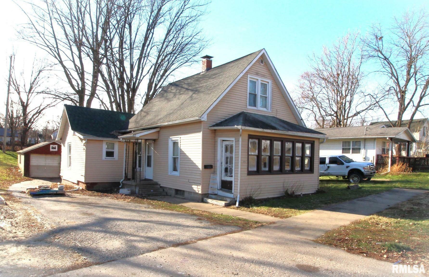 Property Photo:  264 Fulton Place  IL 61520 