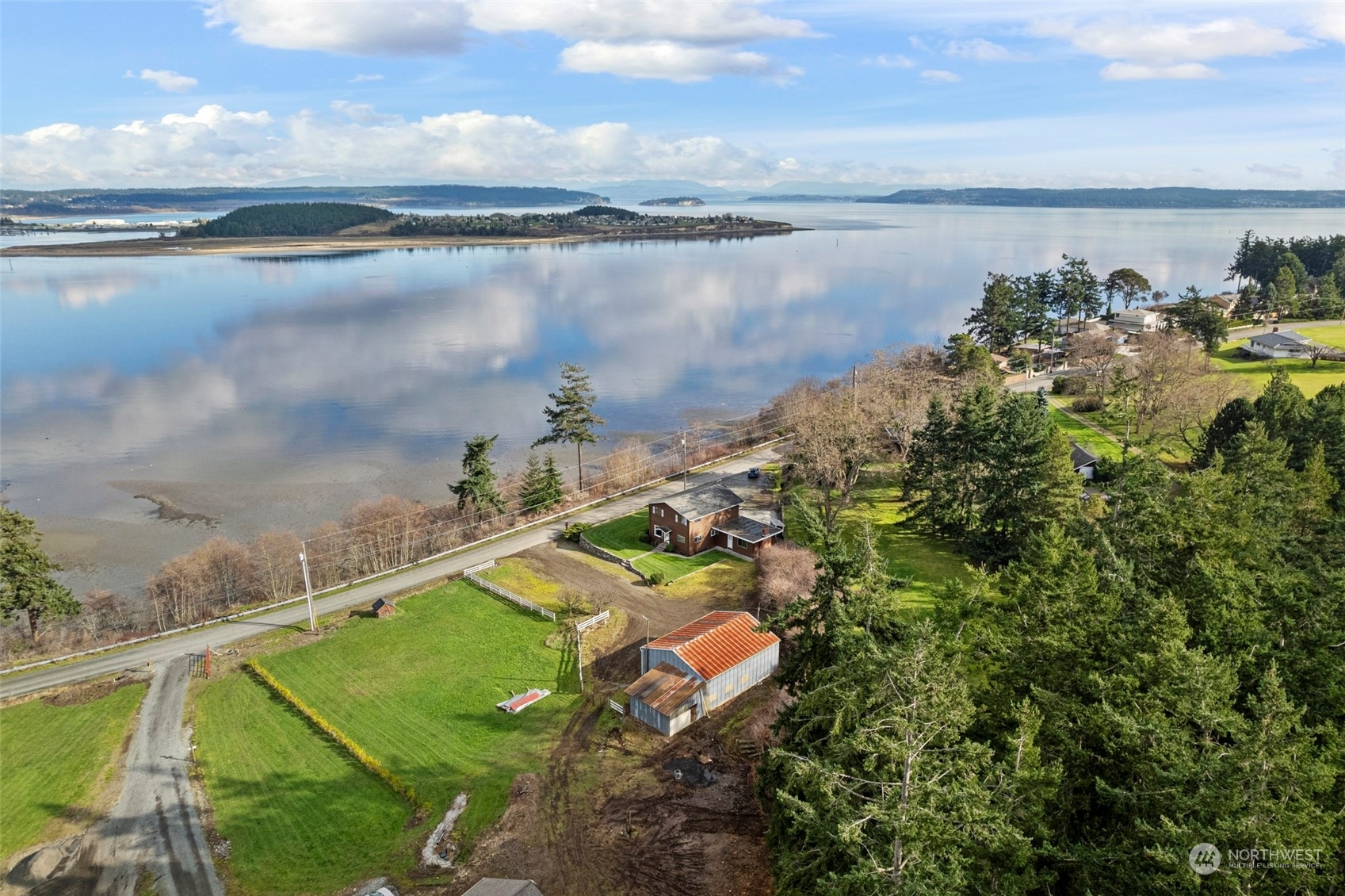 Property Photo:  1621 Scenic Heights Road  WA 98277 