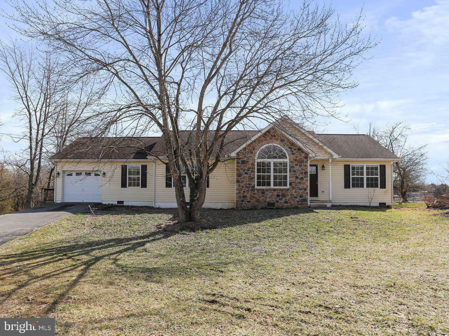 Property Photo: 19 Tie Run Road WV 25401