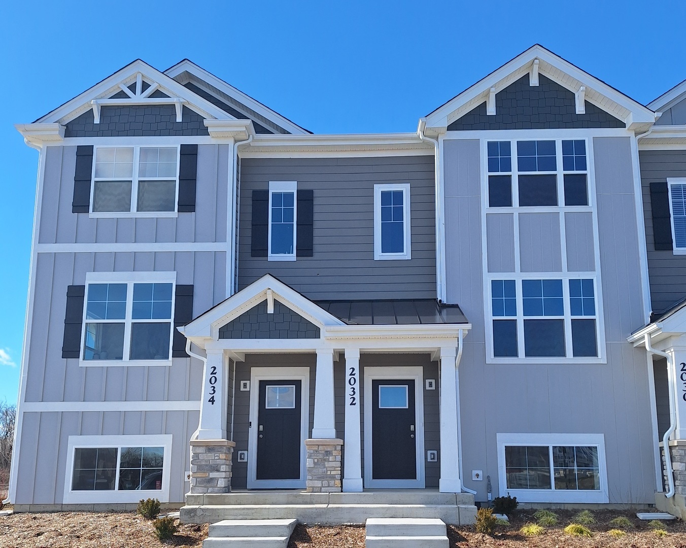 Property Photo: 2032 Yellowstone Boulevard IL 60060