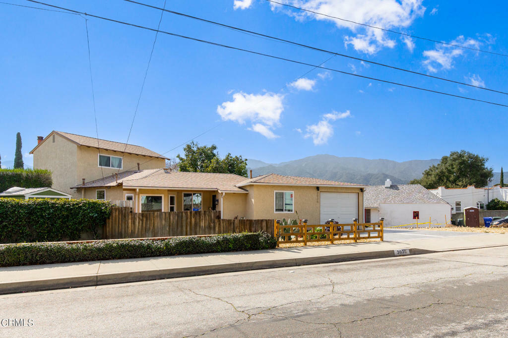 Property Photo:  3036 Prospect Avenue  CA 91214 