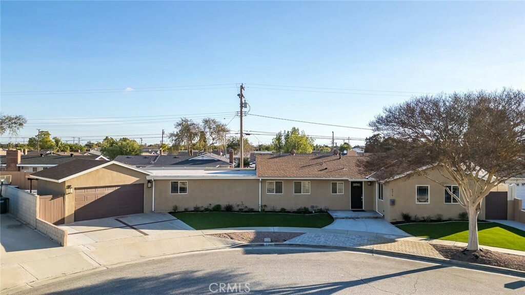 Property Photo: 6372 San Marino Circle CA 90620