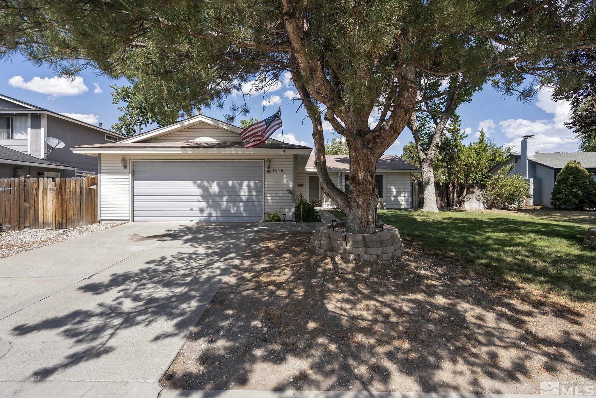 Property Photo:  1018 E Greenbrae  NV 89434 