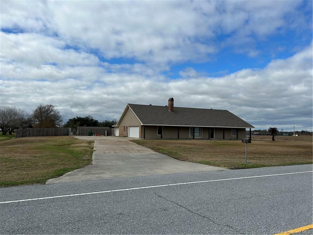 Property Photo: 6974 Elliott Road LA 70605
