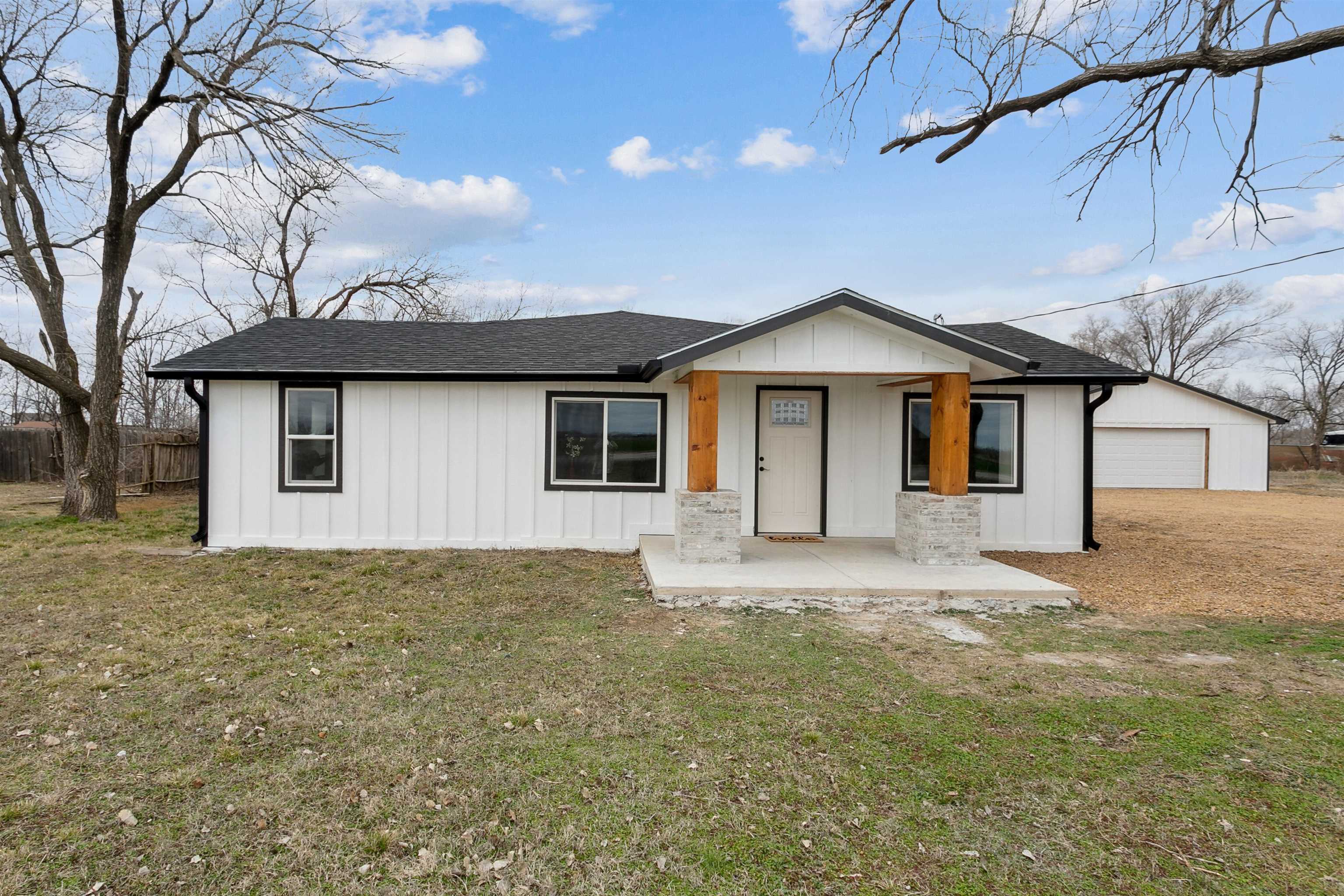 Property Photo:  1381 N Broadway Rd  KS 67120 