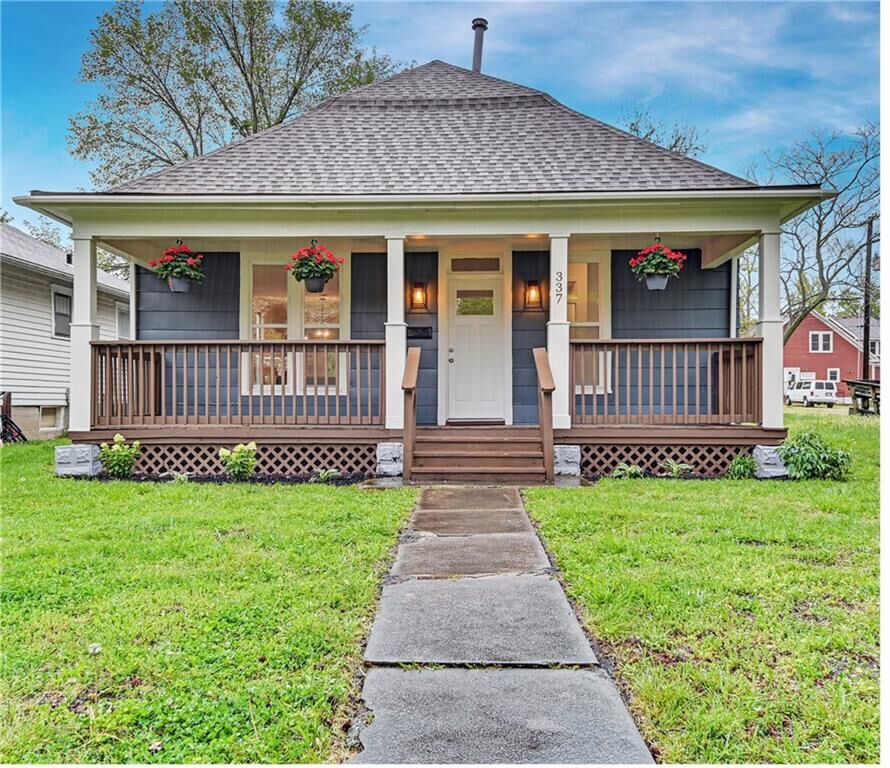 Property Photo:  337 Parker Avenue  KS 66040 