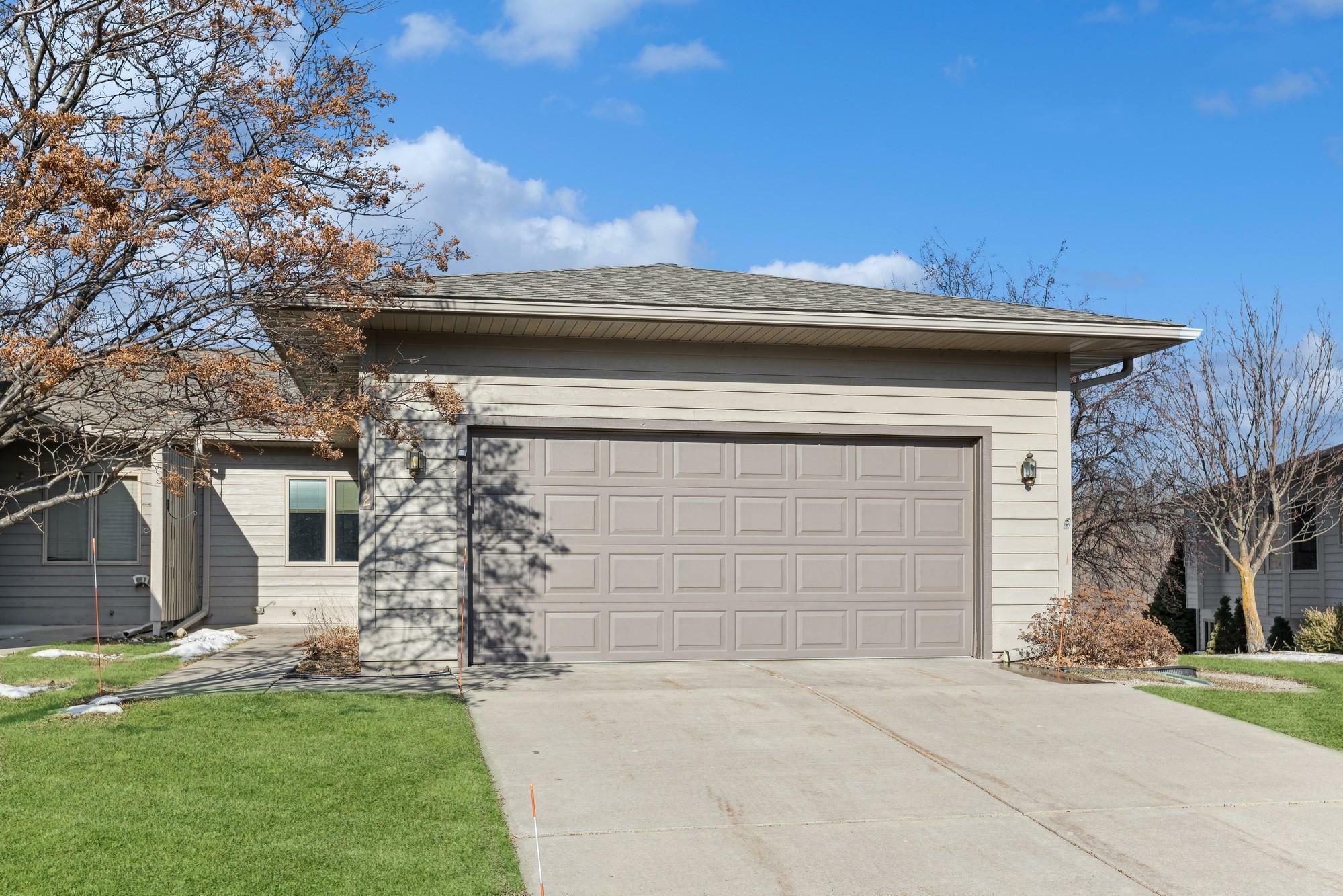 Property Photo:  612 Thye Court  MN 55057 