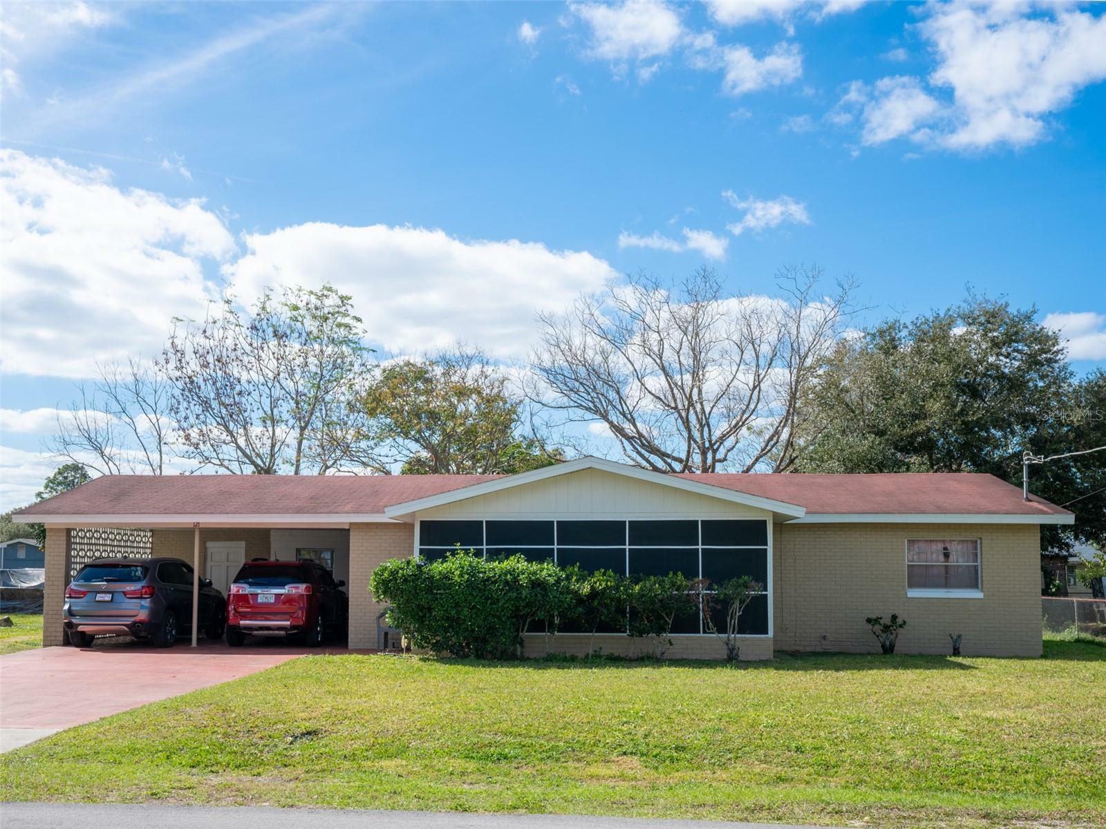 Property Photo:  121 Perry Drive  FL 33844 
