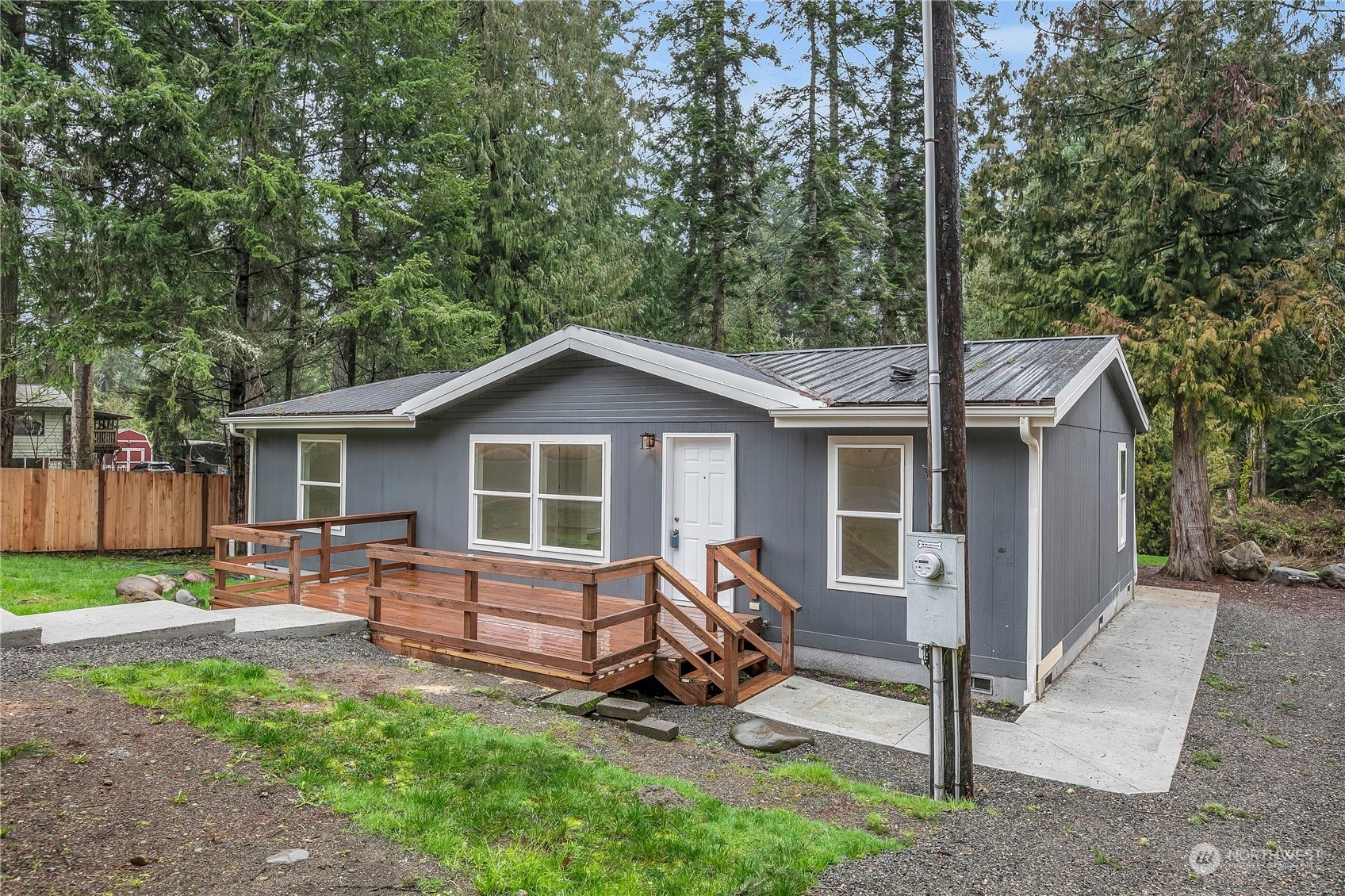 Property Photo:  13906 166th Avenue SE  WA 98576 