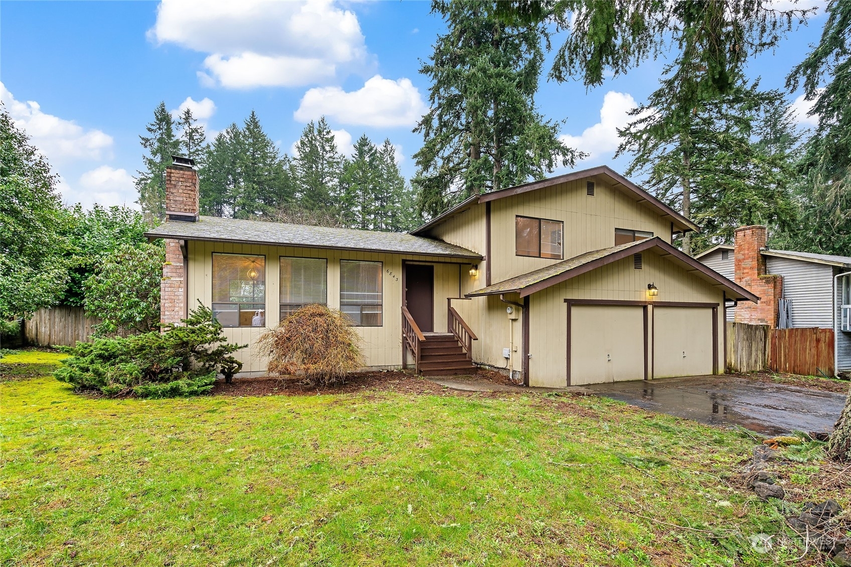 Property Photo:  6843 Crest Drive SE  WA 98367 