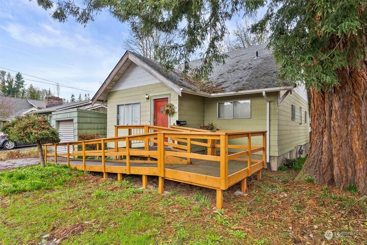 Property Photo: 144 Roake Avenue SE WA 98611