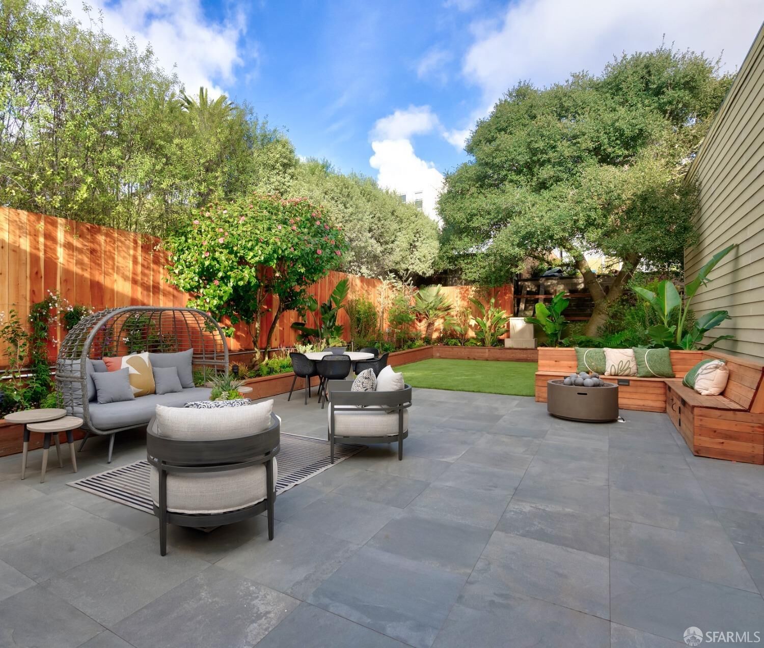 Property Photo: 70 Blake Street CA 94118