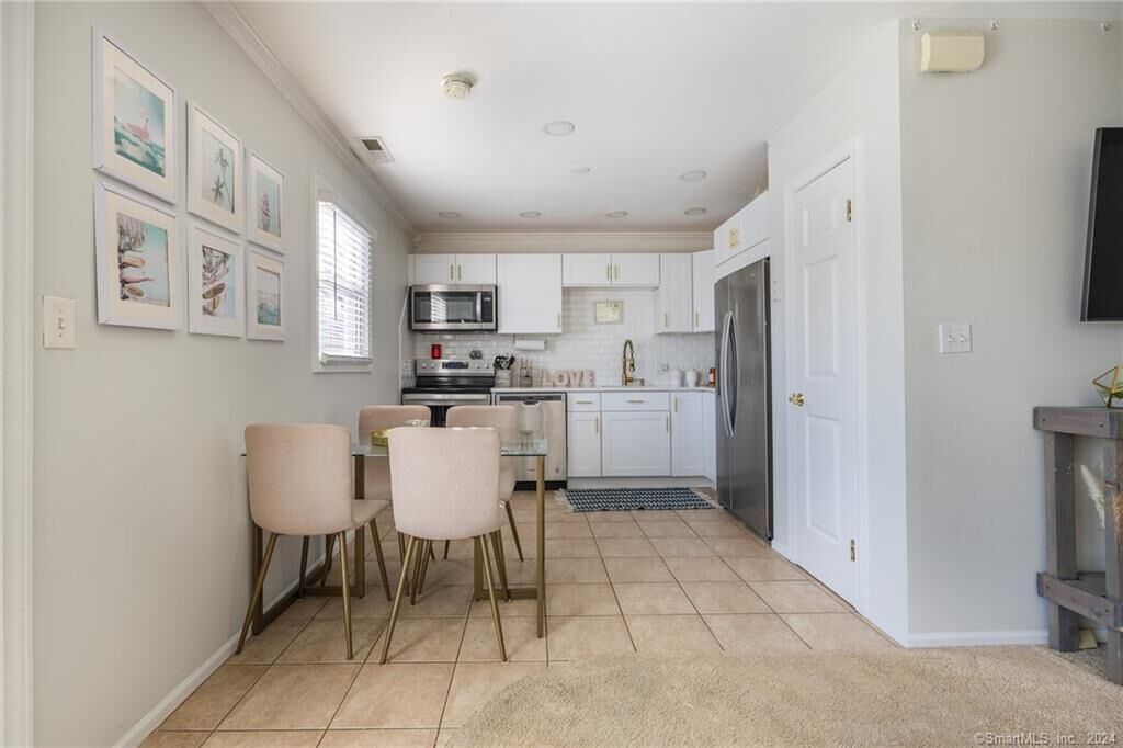 Property Photo: 128 Carriage Path South 128 CT 06460