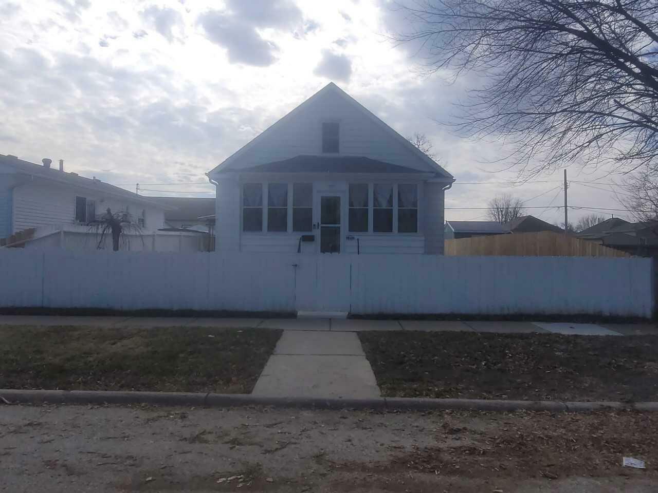 Property Photo:  2203 4th  Avenue  IA 51501 