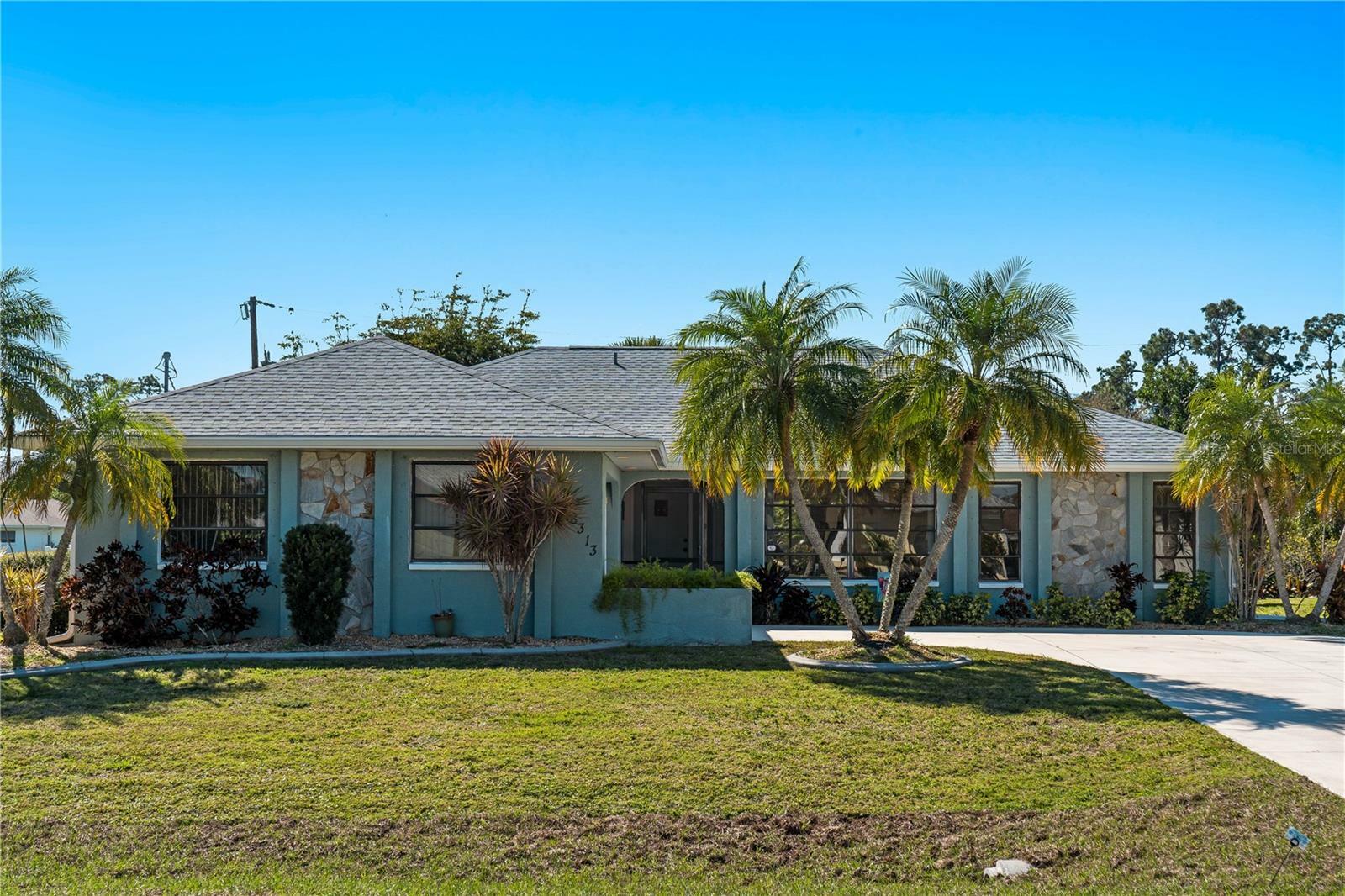 Property Photo:  18313 Caddy Avenue  FL 33948 