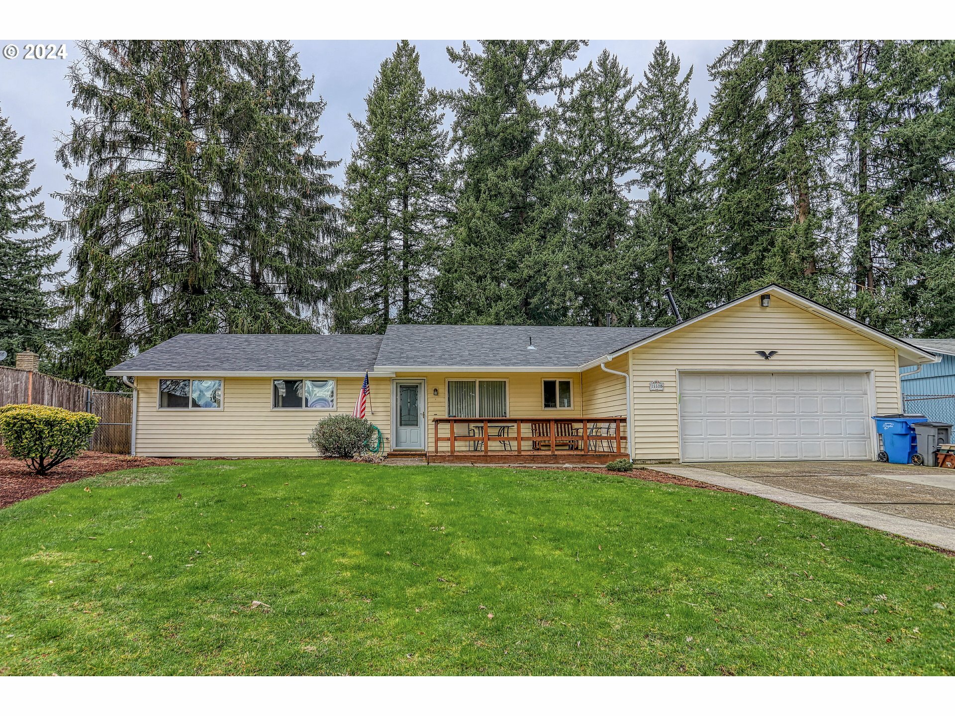 Property Photo:  15508 NE 42nd St  WA 98682 