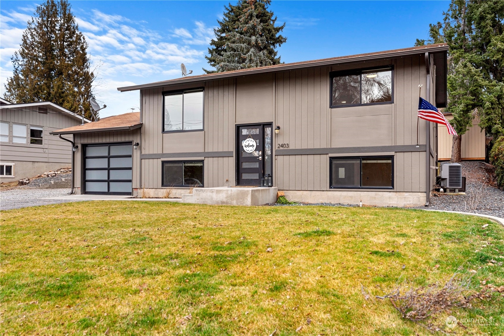 Property Photo:  2403 NW Alan Ave Avenue  WA 98802 