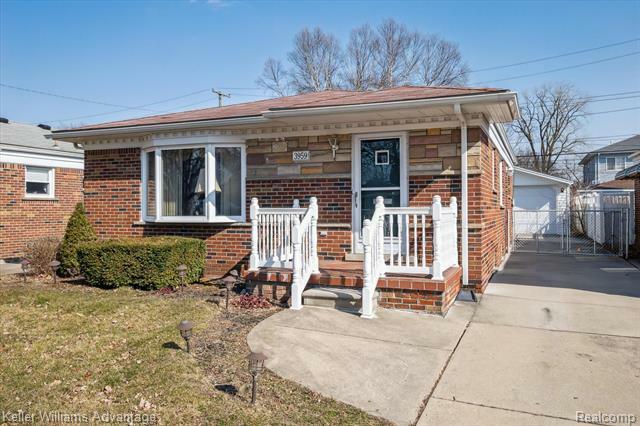 Property Photo:  3959 Dudley Street  MI 48125 