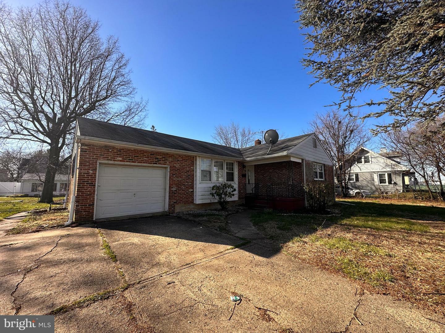 Property Photo:  708 W 4th Street  NJ 08065 