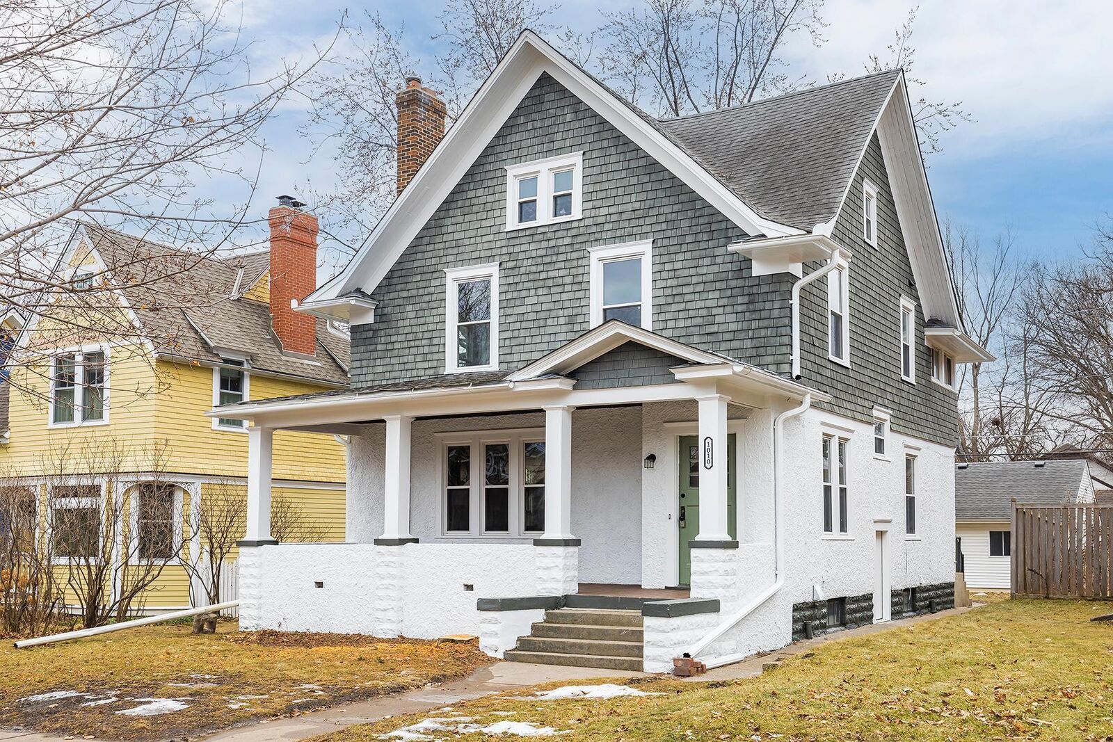 Property Photo: 1010 Linwood Avenue MN 55105