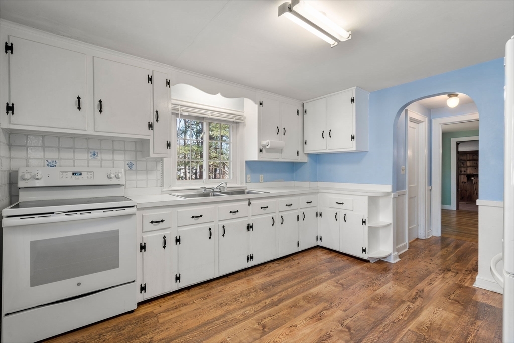 Property Photo:  94 Spruce St  MA 01701 