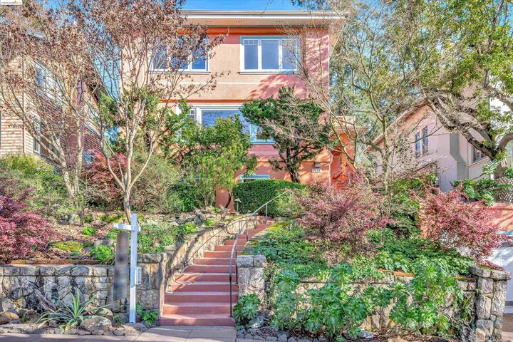 1053 Mariposa Ave  Berkeley CA 94707 photo