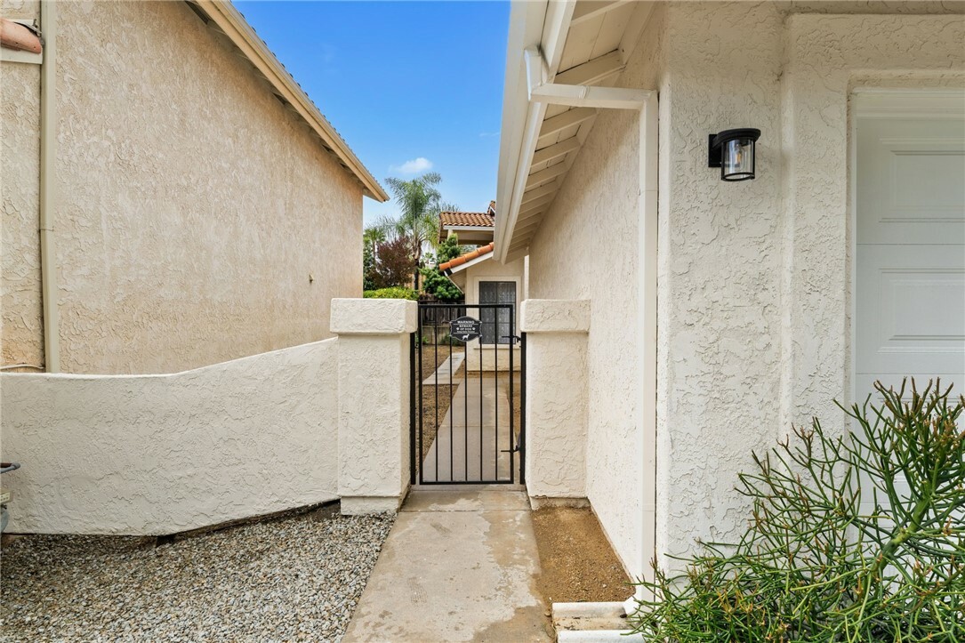 Property Photo:  2335 Conway Drive  CA 92026 