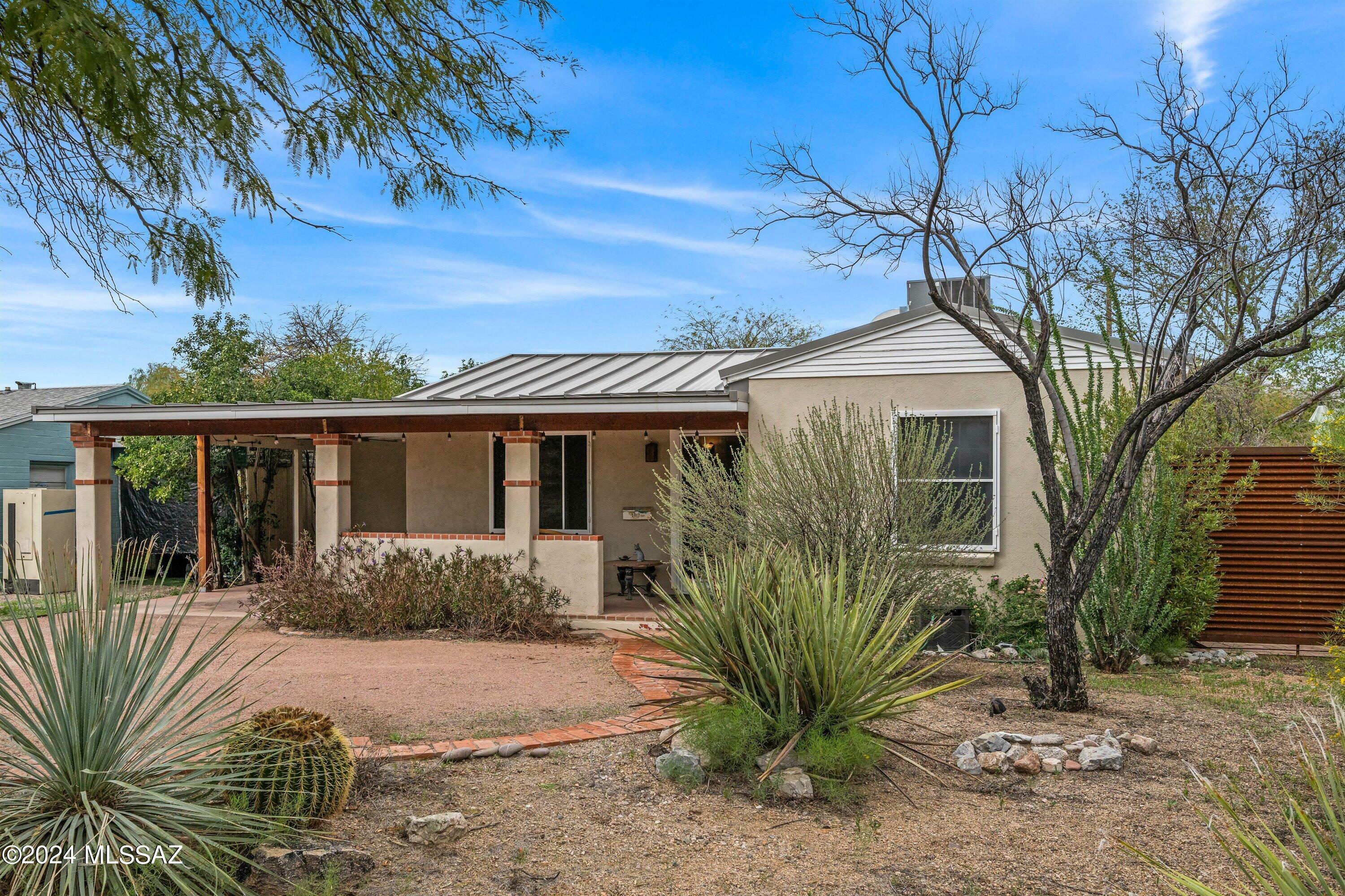 Property Photo:  3017 E Linden Street  AZ 85716 