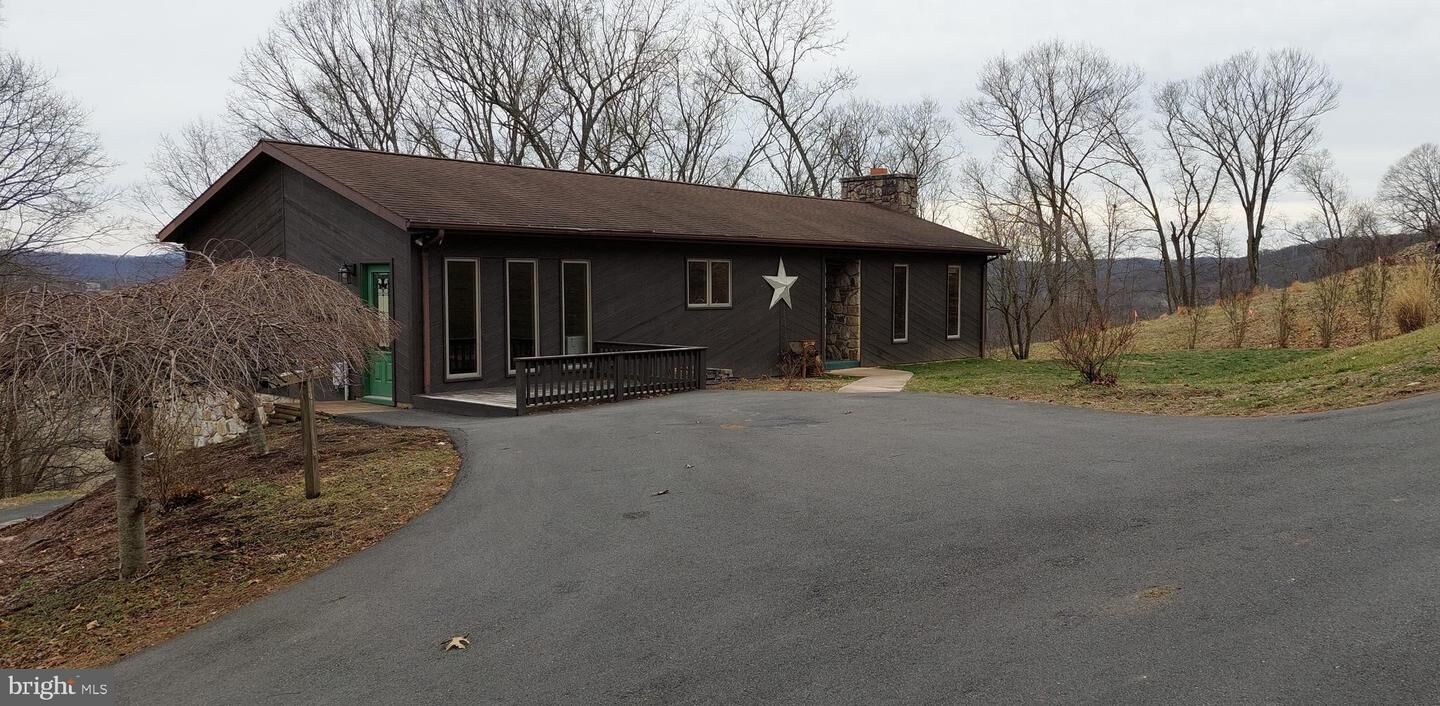 Property Photo: 257 Mulberry Lane WV 26767