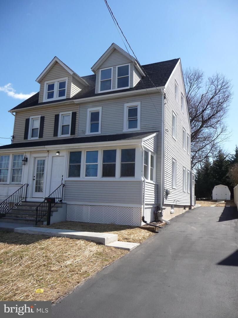 Property Photo:  19 Maple Avenue  PA 19301 