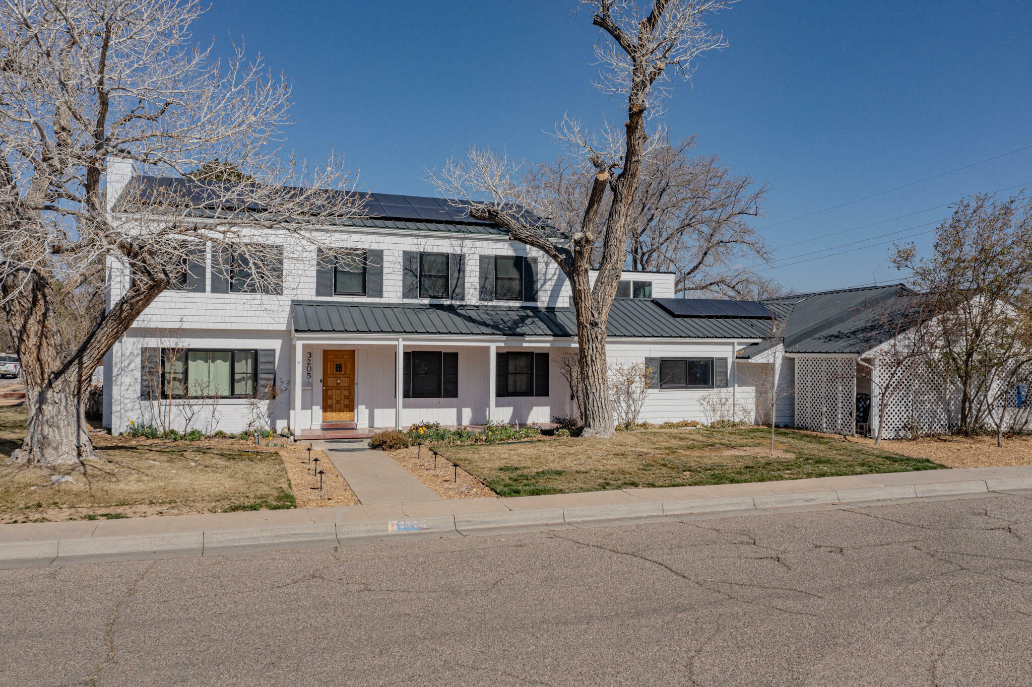 Property Photo:  3205 Berkeley Place NE  NM 87106 