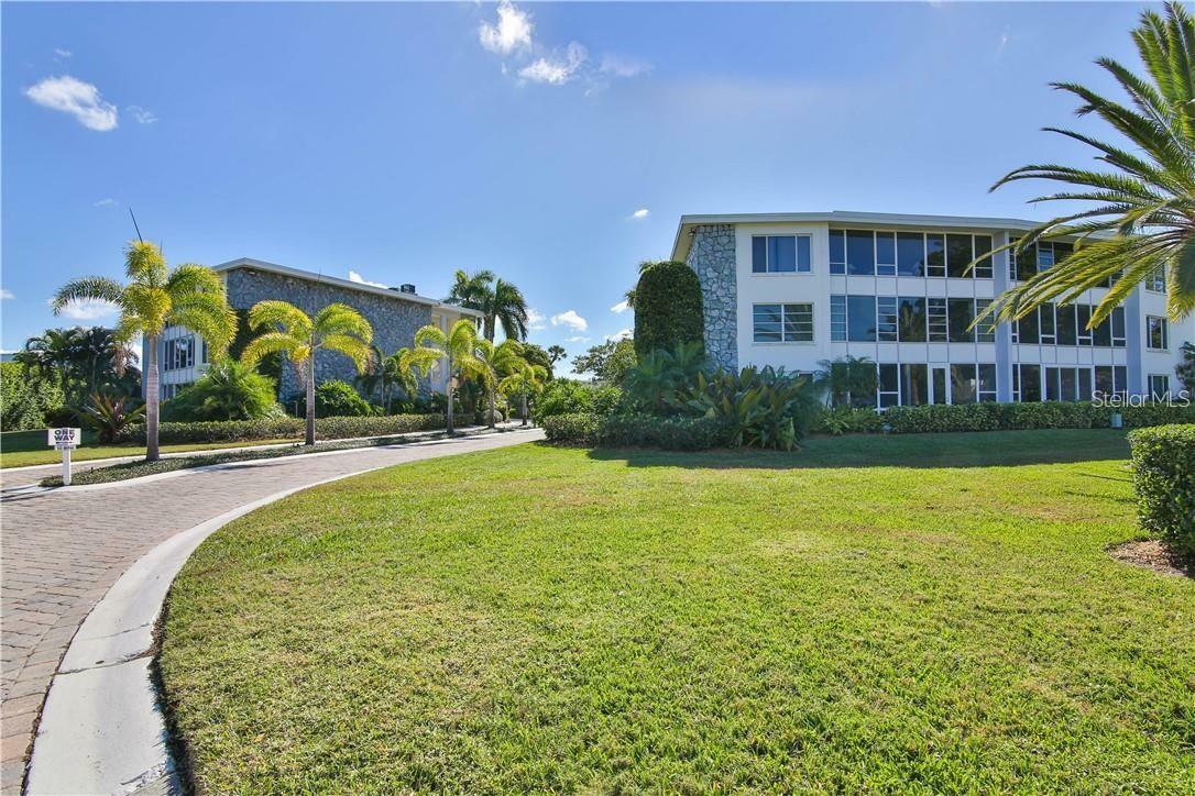 Property Photo:  100 Sands Point Road 317  FL 34228 