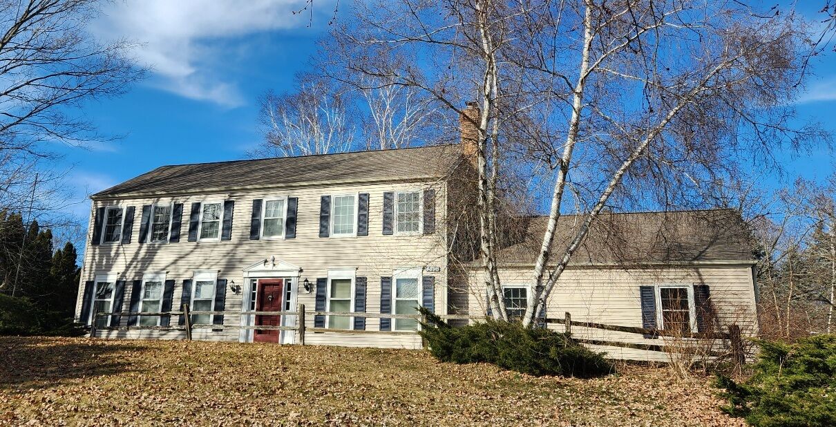 Property Photo:  4896 River Vista Dr  WI 53012 
