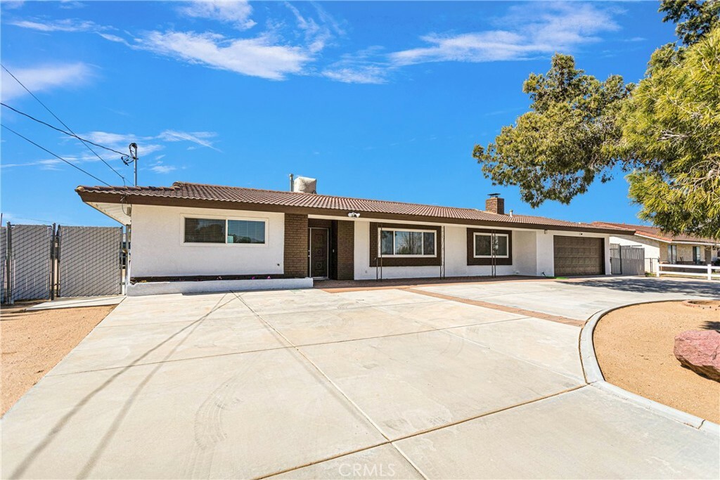 8908 Grapefruit Avenue  Hesperia CA 92345 photo