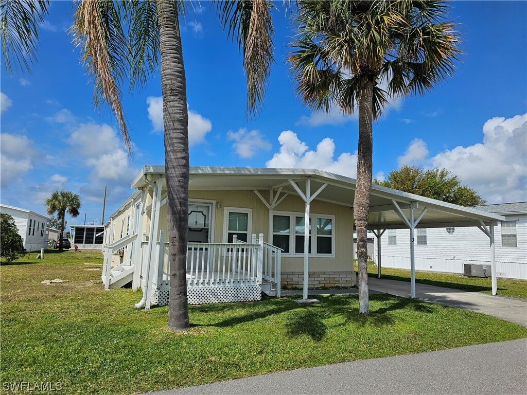 Property Photo:  3 S Pelican  FL 33950 