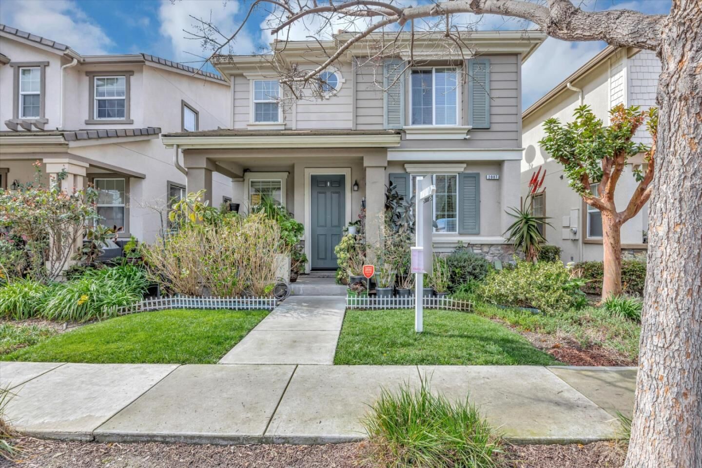 Property Photo:  2007 Parkhurst Street  CA 94541 