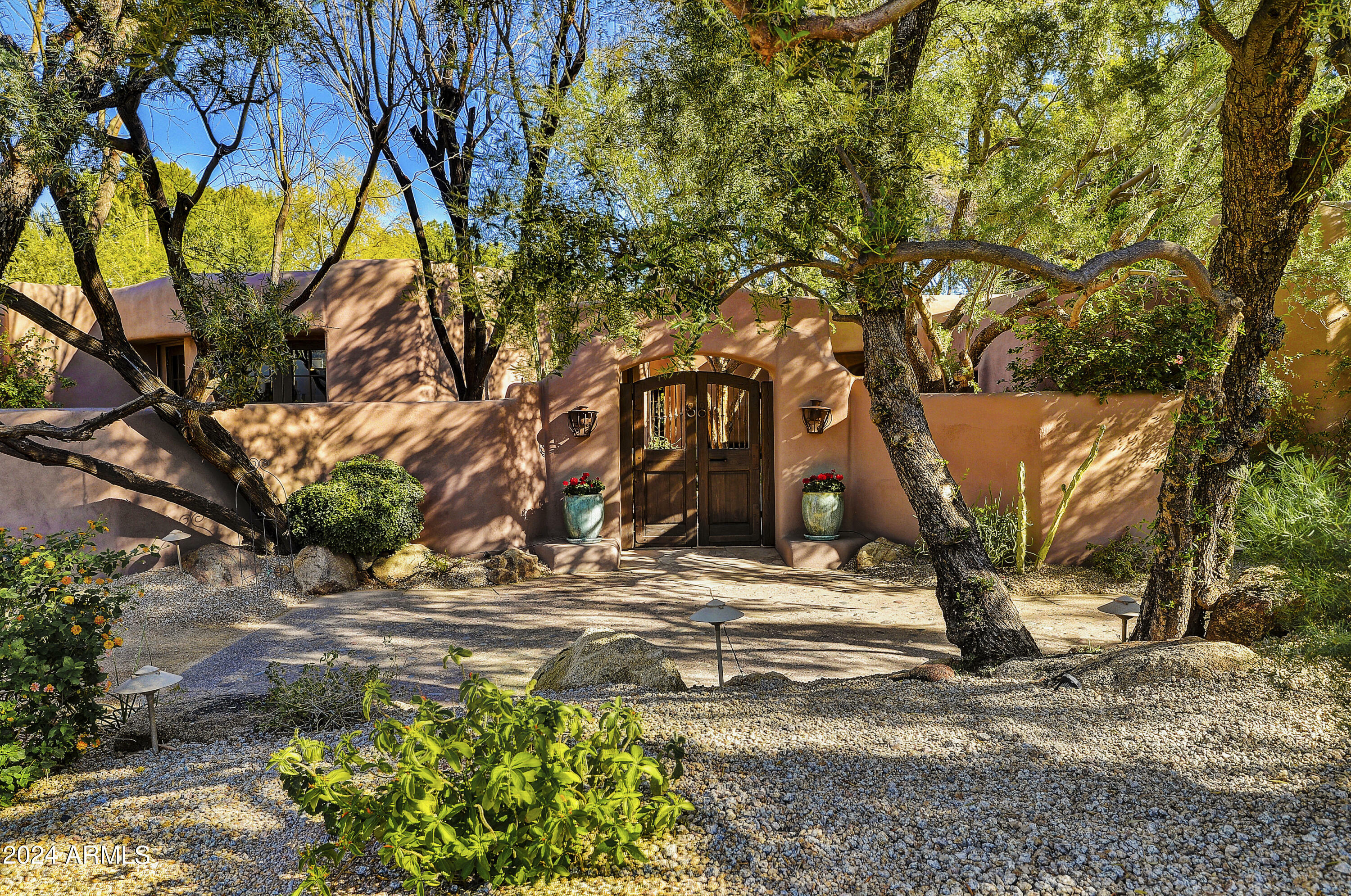 Property Photo:  8115 N 68th Street  AZ 85253 