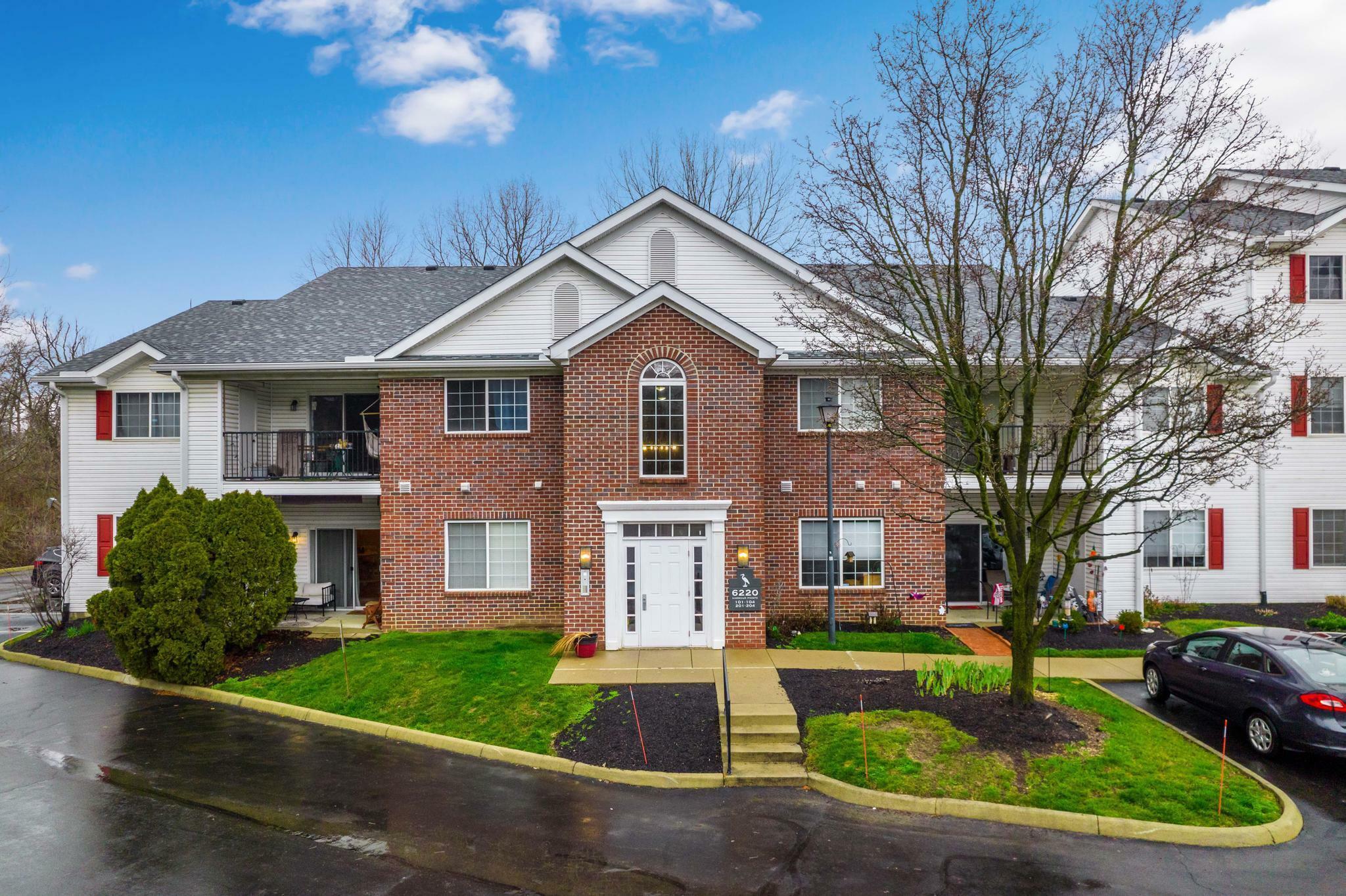 6220 Harbour Pointe  Columbus OH 43231 photo