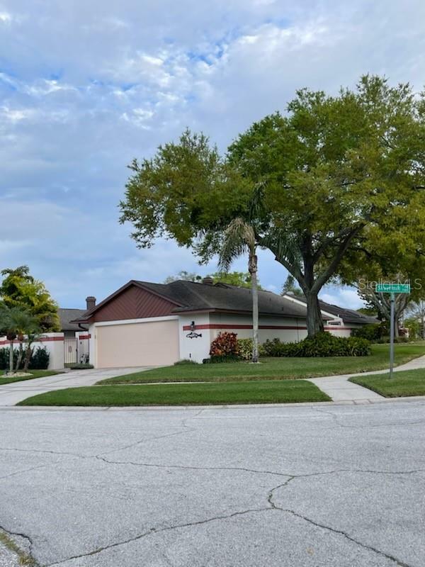 Property Photo:  7138 Silvermill Drive  FL 33635 