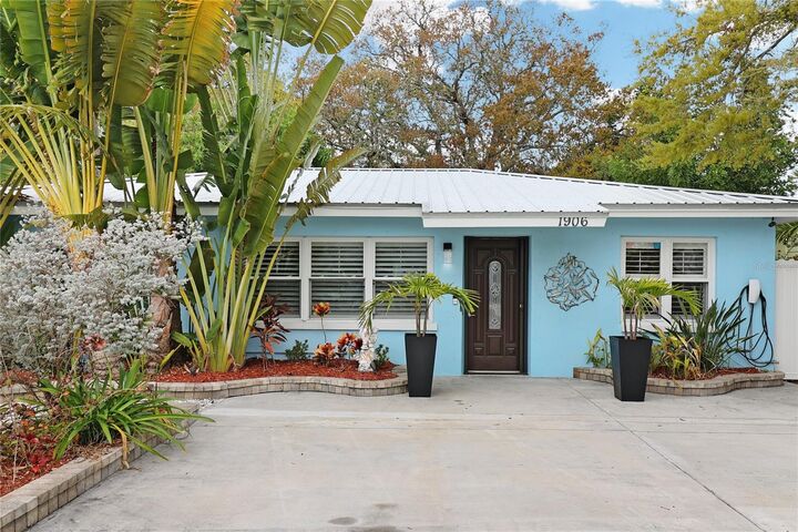 Property Photo:  1906 2nd Street  FL 33785 