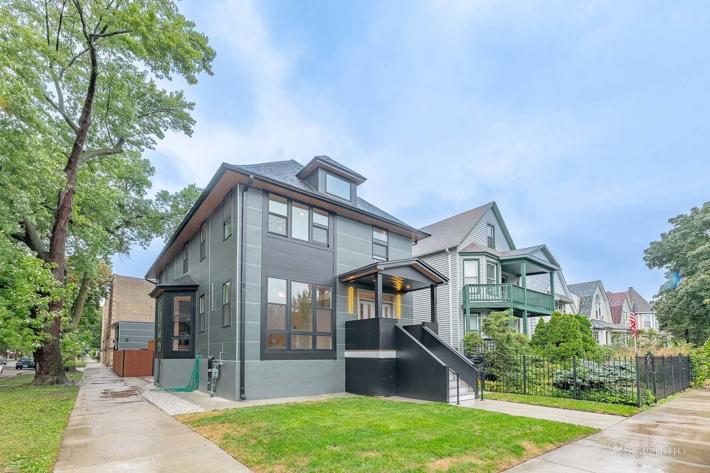 Property Photo:  4200 N Monticello Avenue  IL 60618 